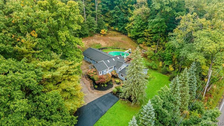 Property Photo: 7015 S Abbott Rd NY 14075