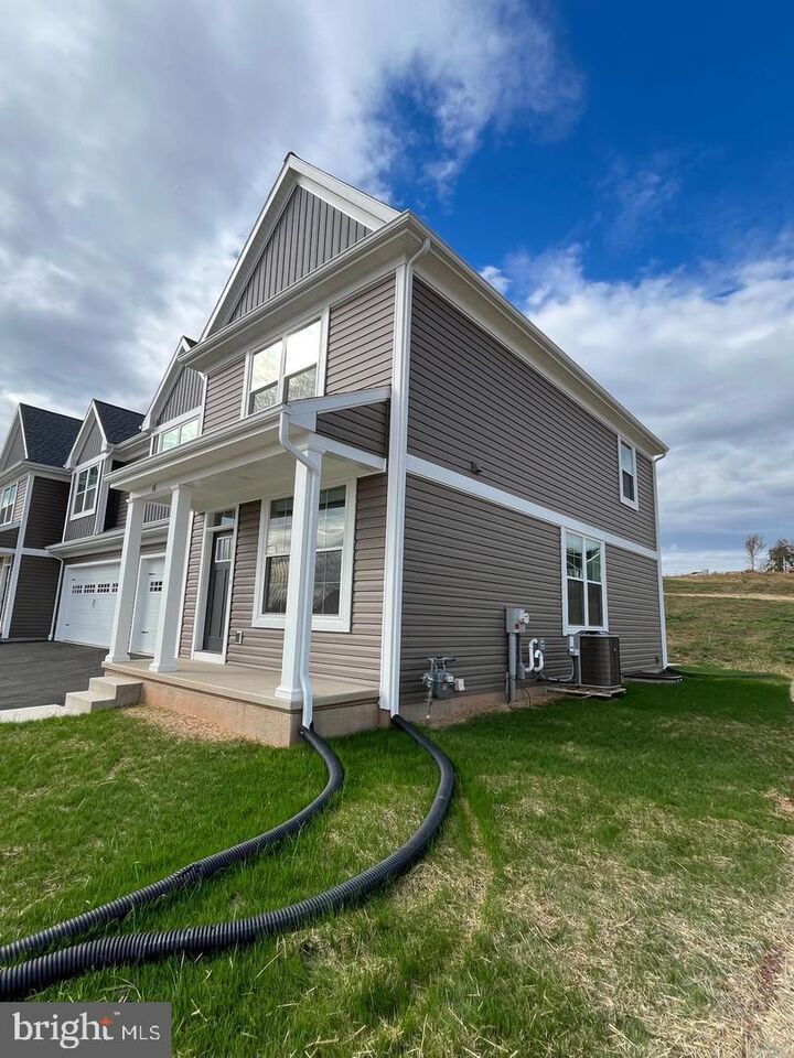 Property Photo:  108 Ringneck Circle  PA 17022 