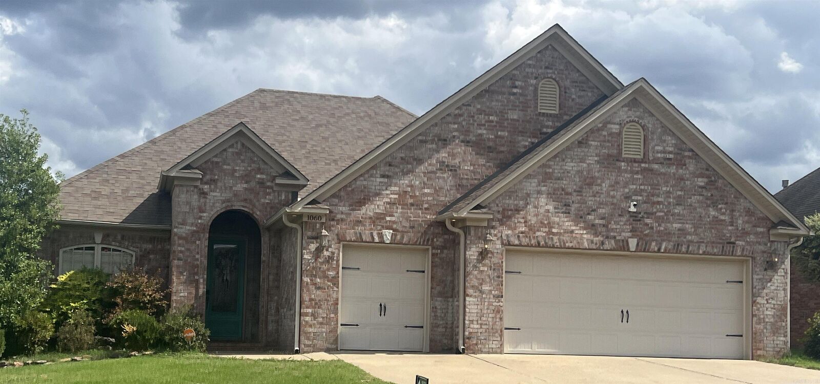 Property Photo: 1060 Georgetown Drive AR 72034