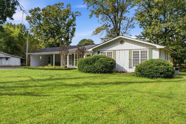 Property Photo:  2900 Rebecca Circle  GA 30740 