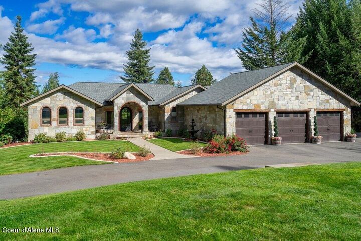 Property Photo: 9485 E Howard Rd ID 83801