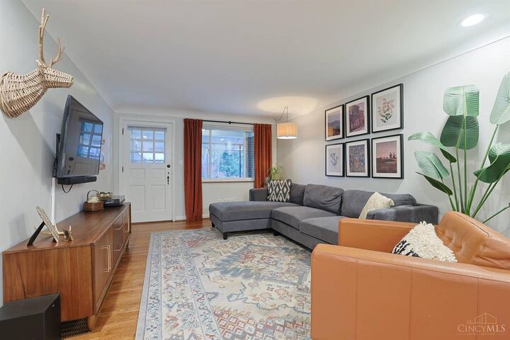 Property Photo: 3803 Gatewood Lane OH 45236