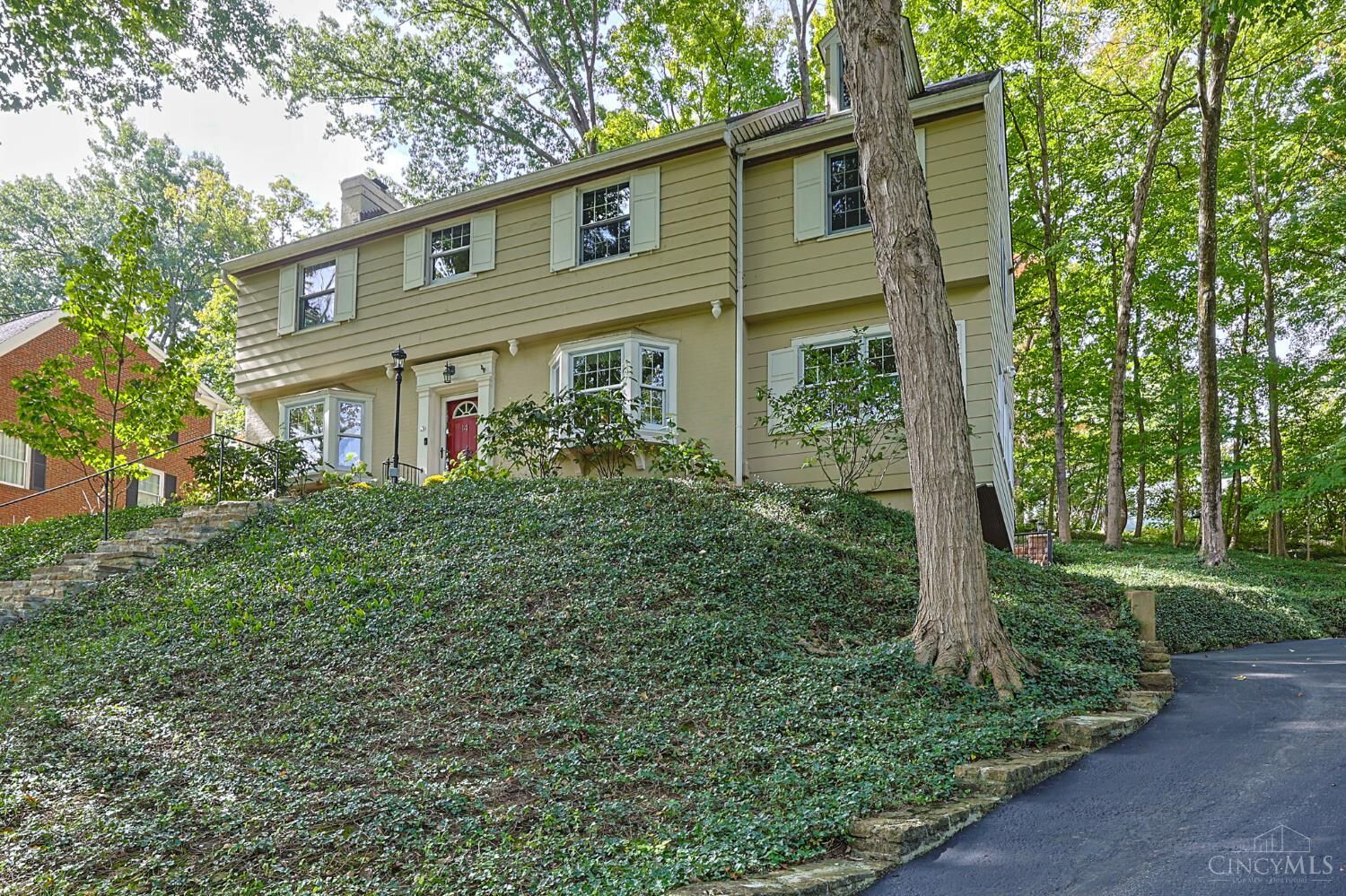 Property Photo:  14 Sylvan Lane  OH 45215 