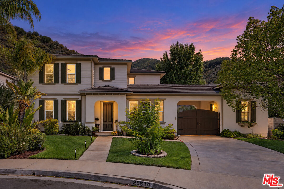 Property Photo: 25514 Brighton Pl CA 91381