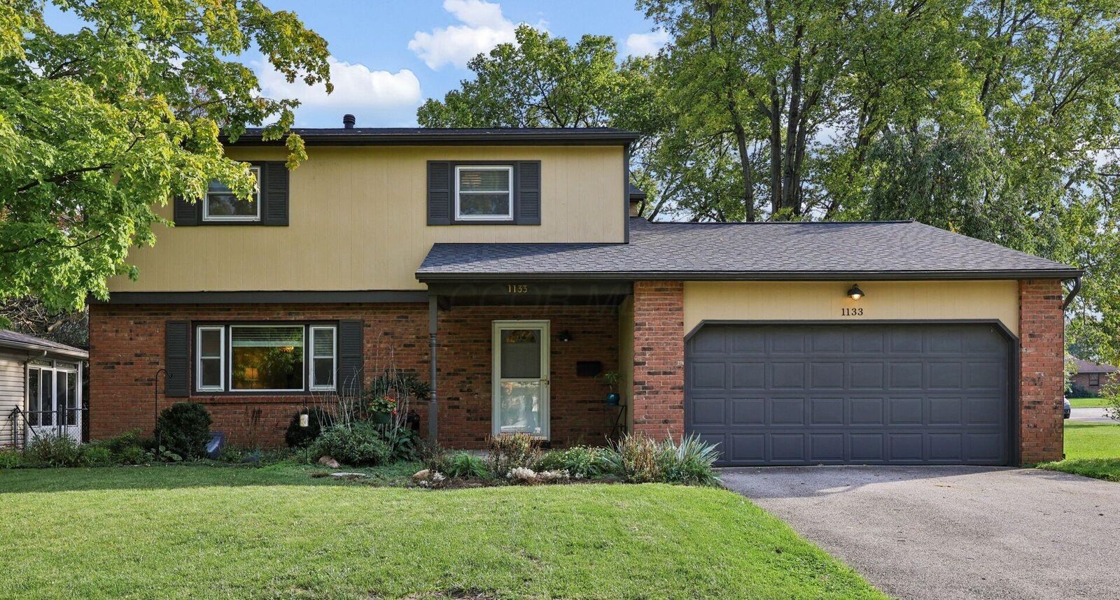 Property Photo: 1133 Lanning Drive OH 43220