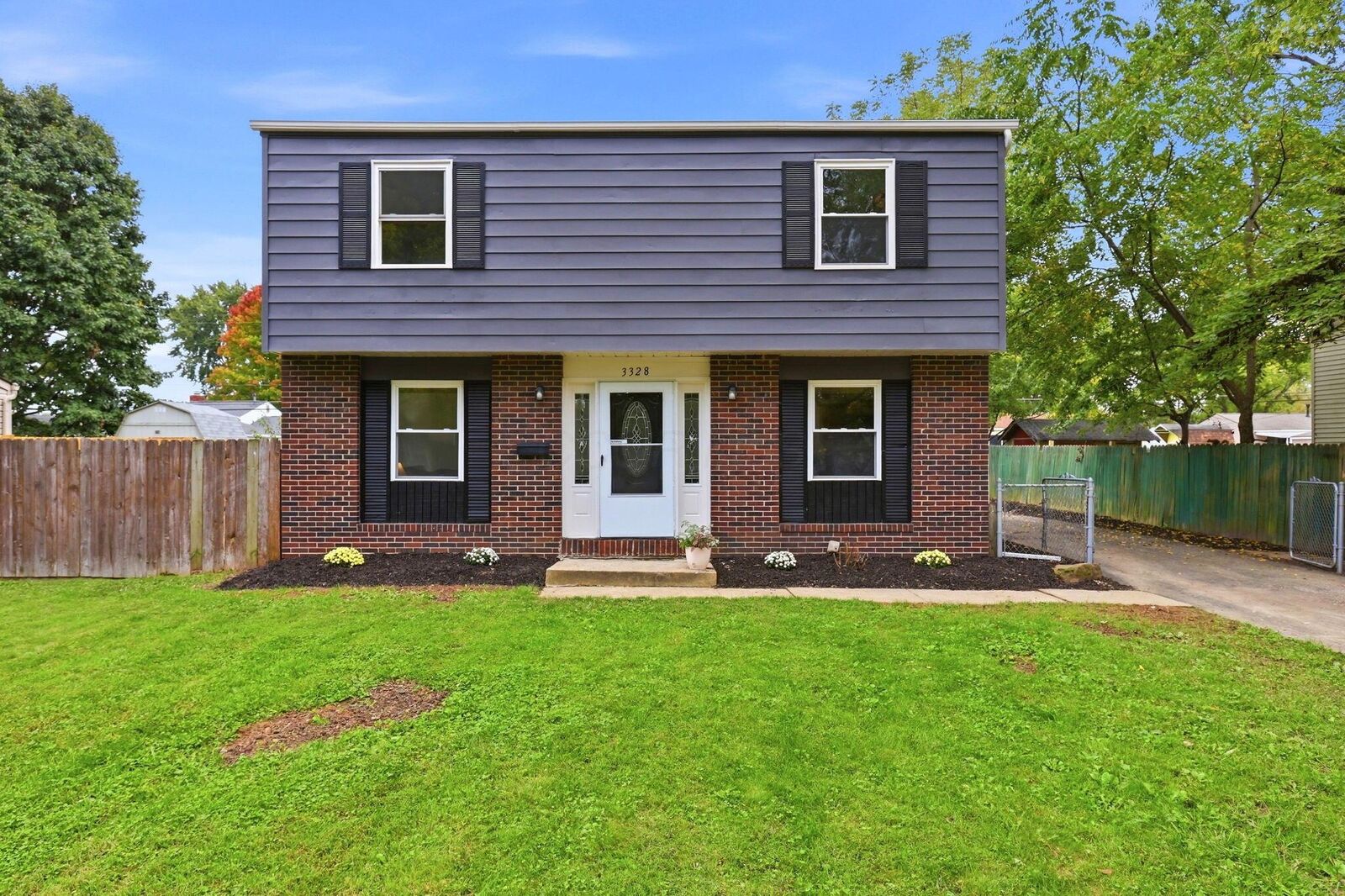 Property Photo: 3328 Everson E Road OH 43232