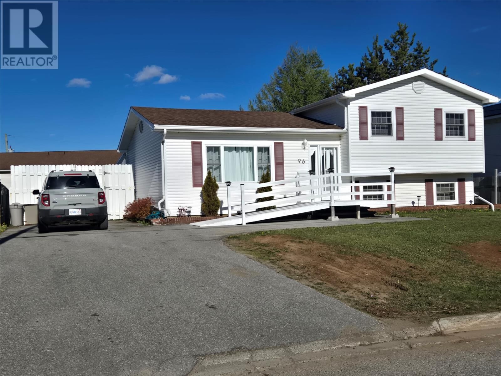 Property Photo: 96 Colonial Avenue NL A2N 1Y9