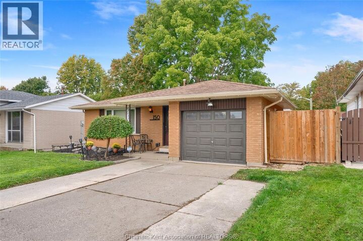 Photo de la propriété:  150 Lark Street  ON N7L 3Z7 
