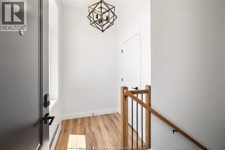 Property Photo:  156 McLellan Avenue B (Lower)  ON N9V 0H1 