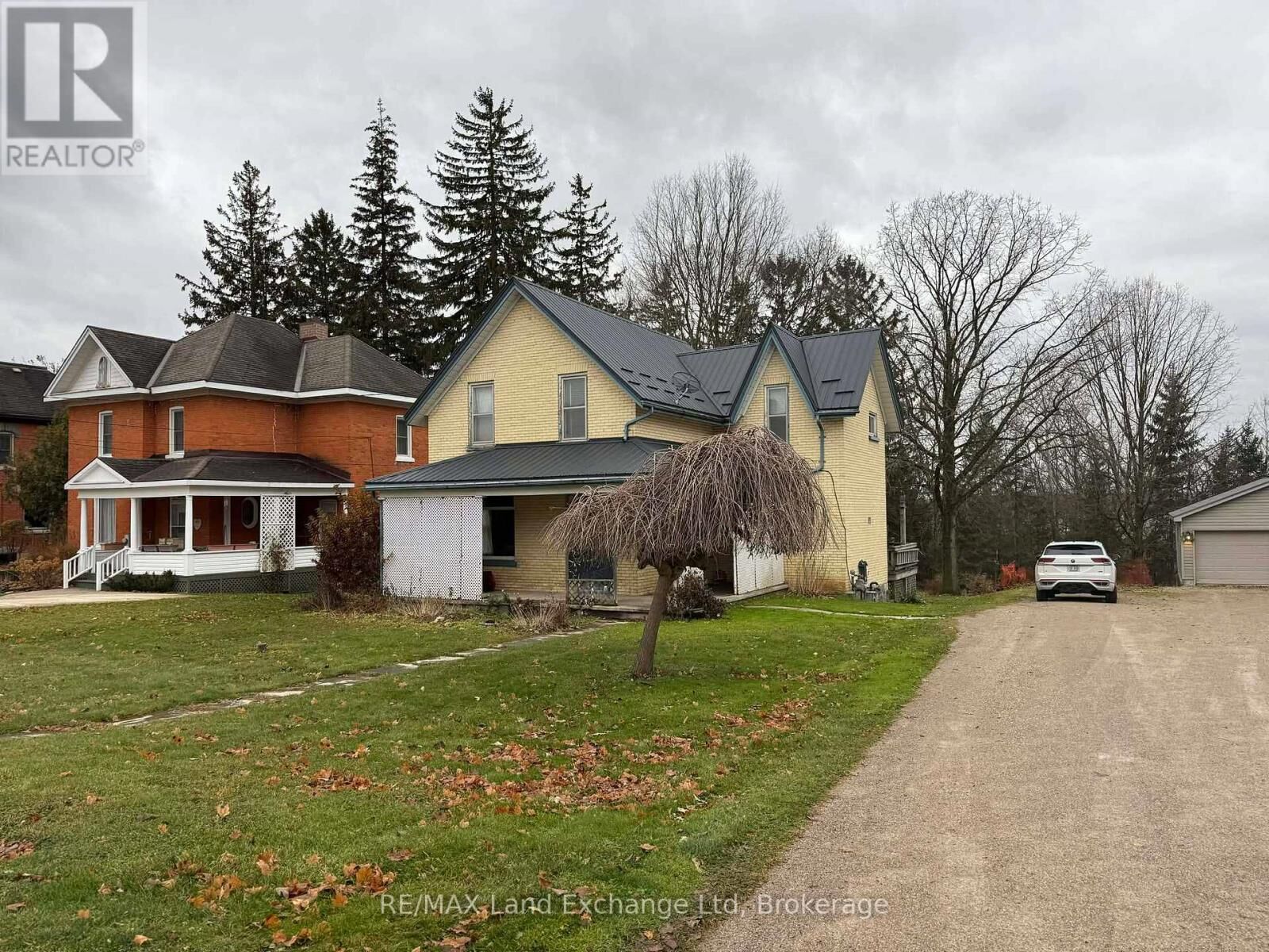 Property Photo:  126 Diagonal Road  ON N0G 2W0 