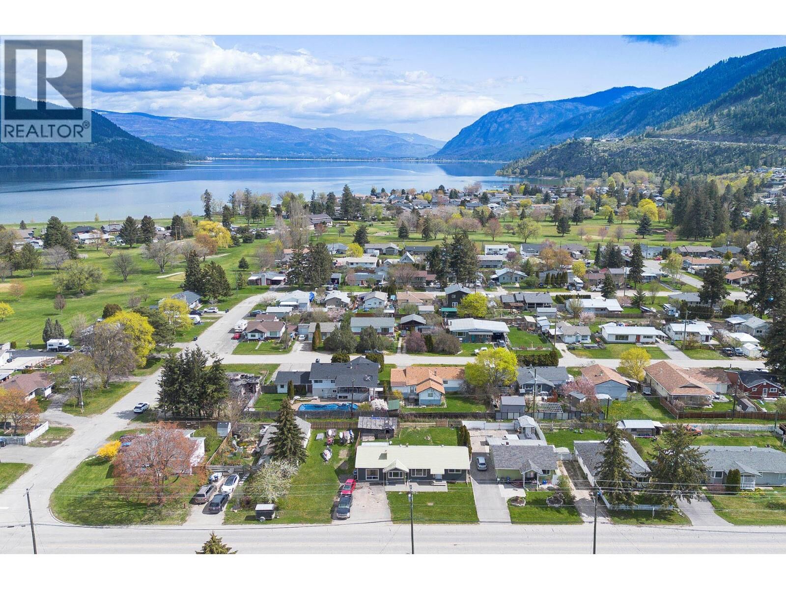 Photo de la propriété:  327 Pine Street  BC V0E 1M0 
