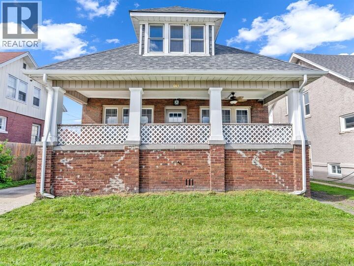 Property Photo:  172 Giles Boulevard  ON N9A 4B5 