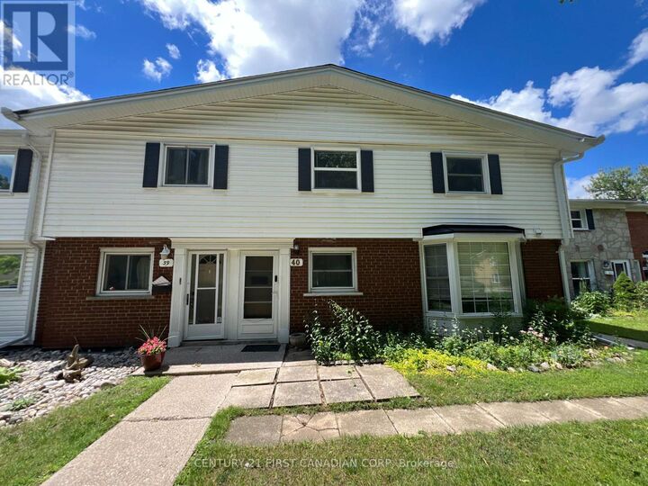 Property Photo:  40 Arbour Glen Crescent  ON N5Y 1Z9 