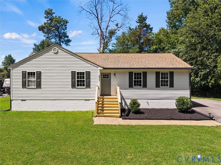 Property Photo:  3812 Chesdin Boulevard  VA 23885 