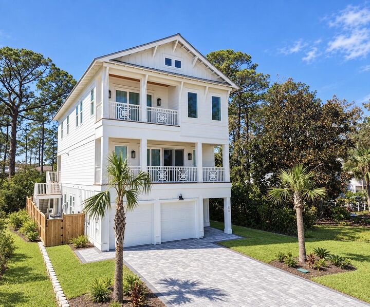Property Photo: 279 E Seahorse Circle FL 32459