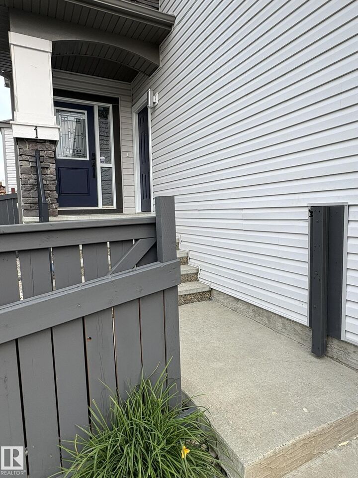 Property Photo:  1 Southfork Close  AB T9E 0P3 