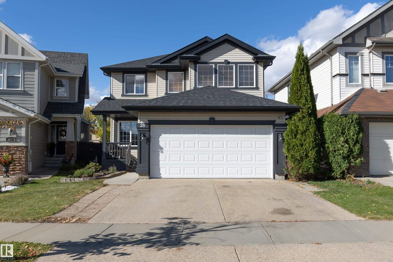 Property Photo:  28 Becker Crescent  AB T8L 0C1 