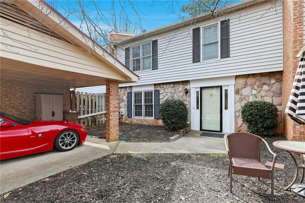 Property Photo:  6500 Gaines Ferry Road I-4  GA 30542 