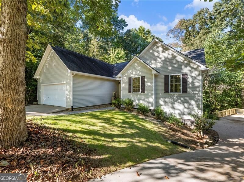 Property Photo:  8765 Covestone Drive  GA 30506 