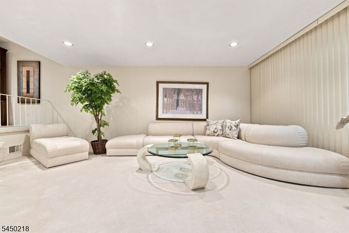 Property Photo: 18 Druid Hill Dr NJ 07054