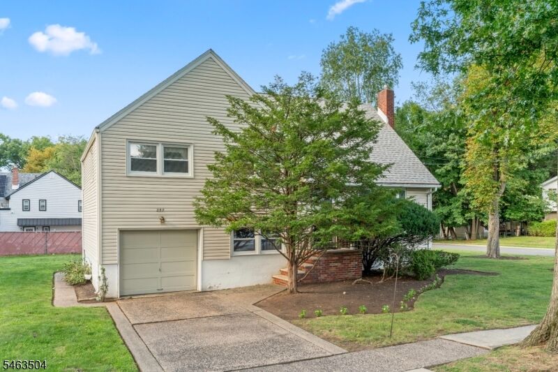 Property Photo: 257 Hamilton Rd NJ 07666