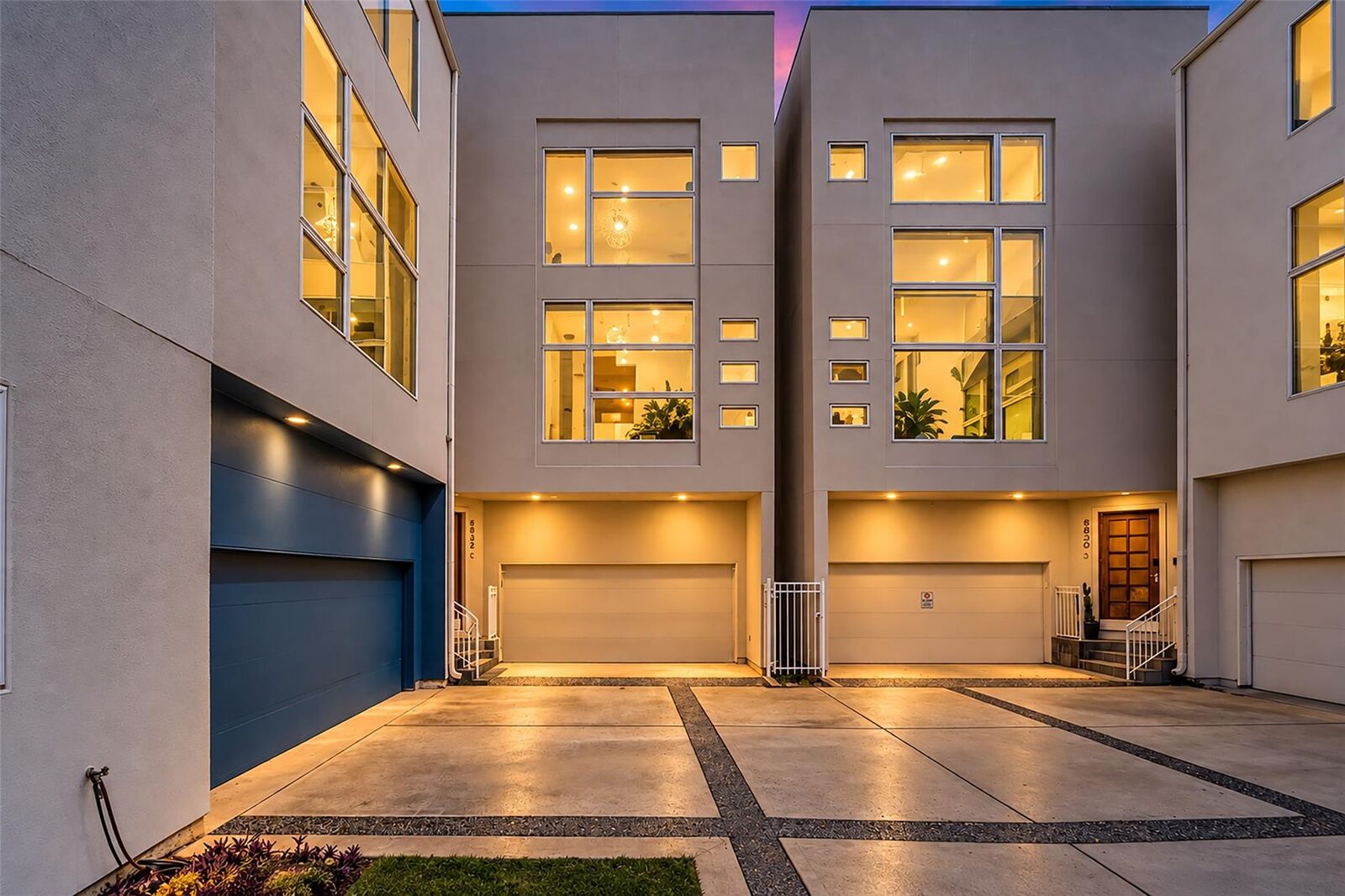 Property Photo:  5632 Kiam Street C  TX 77007 