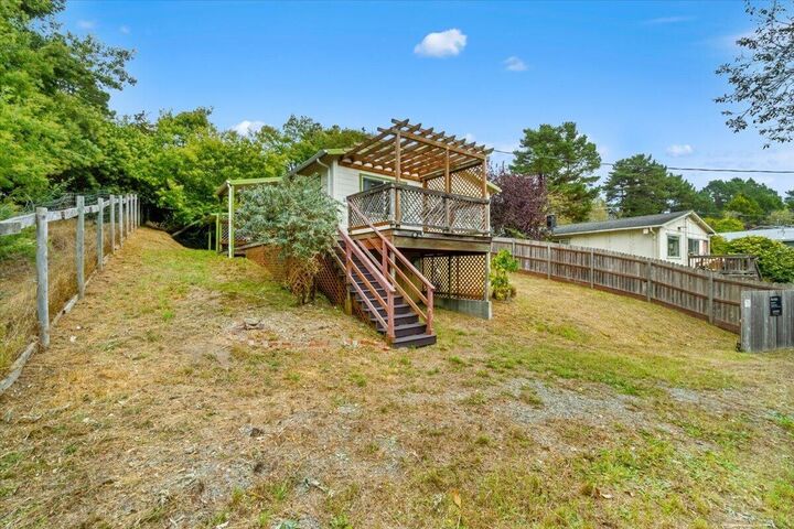 Property Photo:  887 Fernbridge Drive  CA 95540 