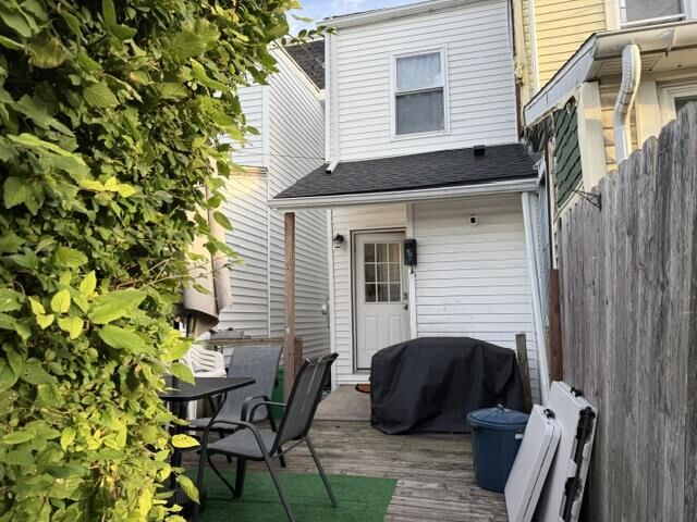 Property Photo:  613 W Cedar Street  PA 18102 