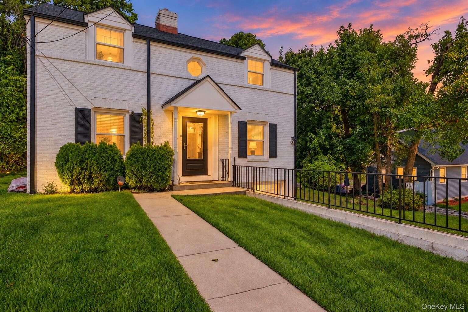 Property Photo:  36 Maryton Road  NY 10603 