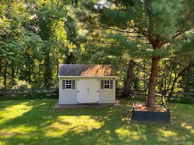 Property Photo:  39 Moran Way  NY 12533 