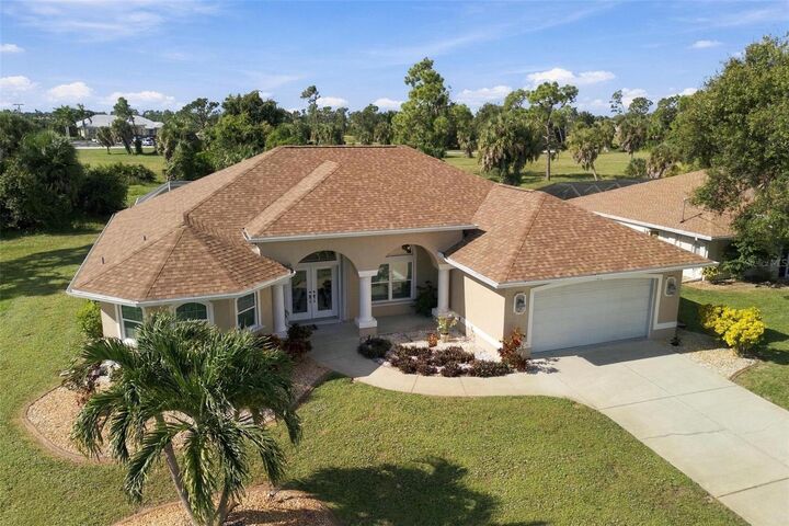 Property Photo: 614 Rotonda Circle FL 33947