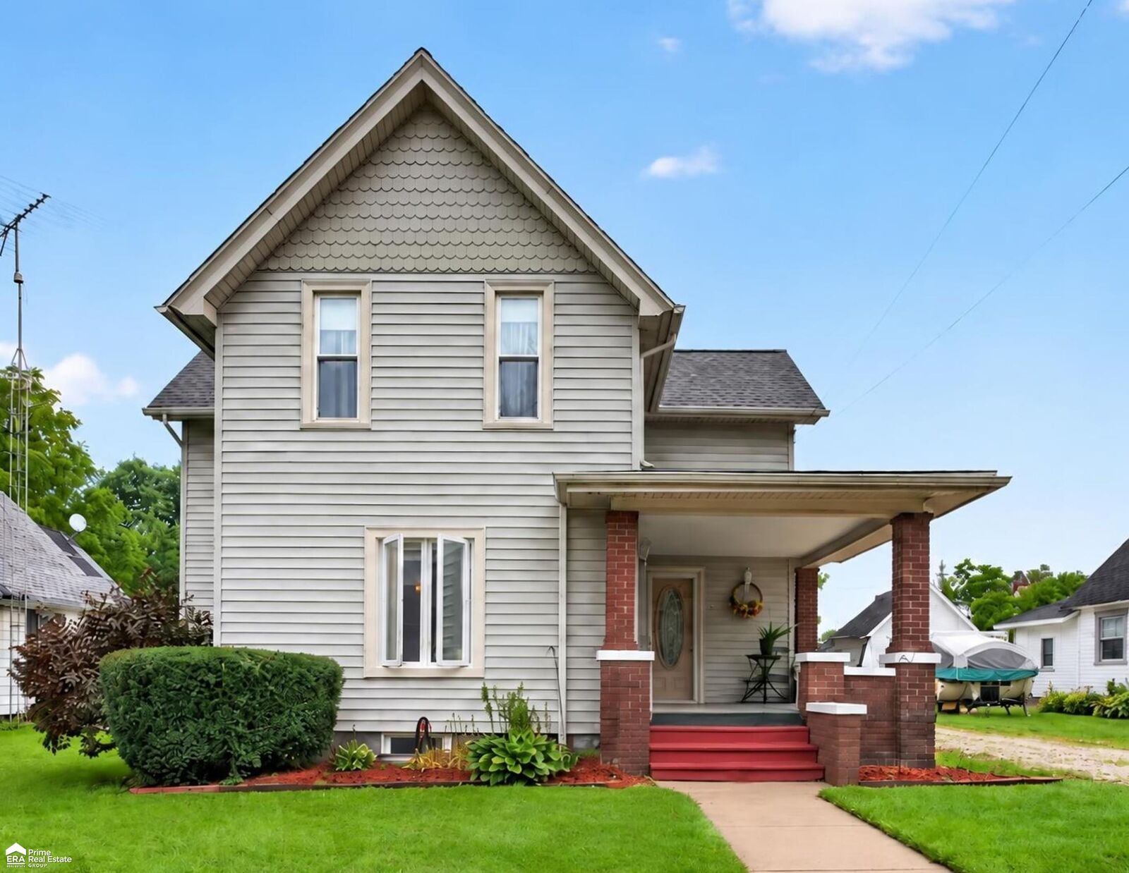 Property Photo: 206 N Marquette Street MI 48429