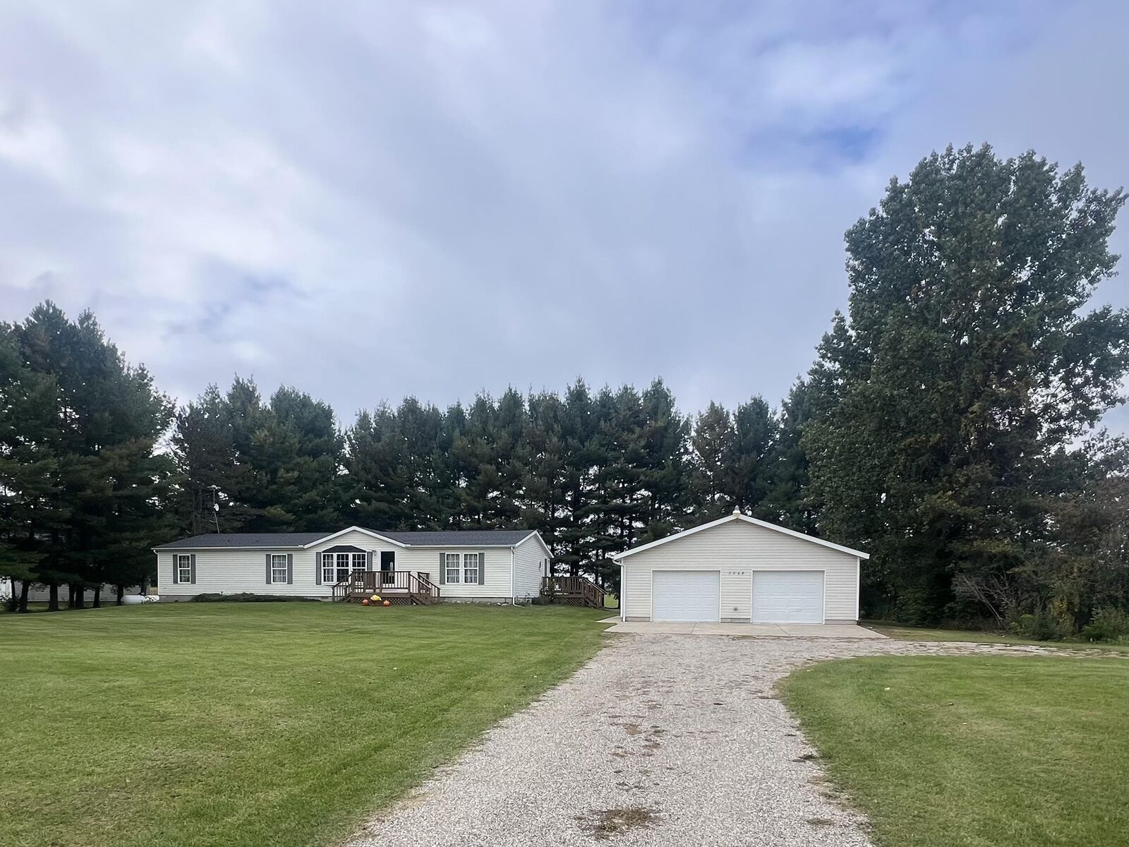 Property Photo:  3068 Riley Road  MI 48624 