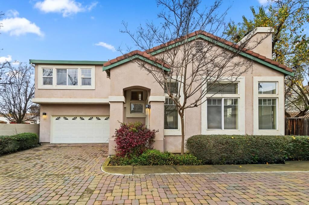 Property Photo:  2026 Verbena  CA 94551 