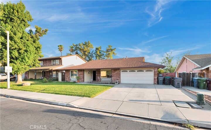 Property Photo: 41777 Lomas CA 92544