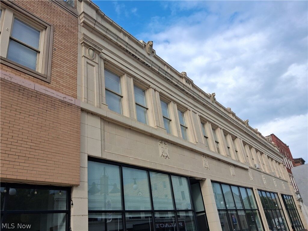 Property Photo:  610 Broadway  OH 44052 