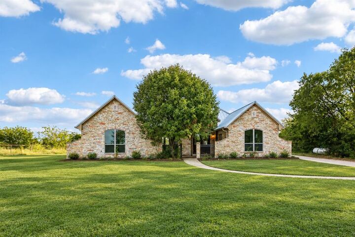Property Photo:  6620 Montgomery Road  TX 76065 
