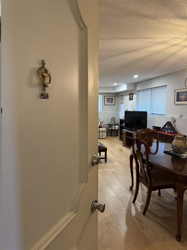 Property Photo:  4 Greenbriar Drive 102  MA 01864 