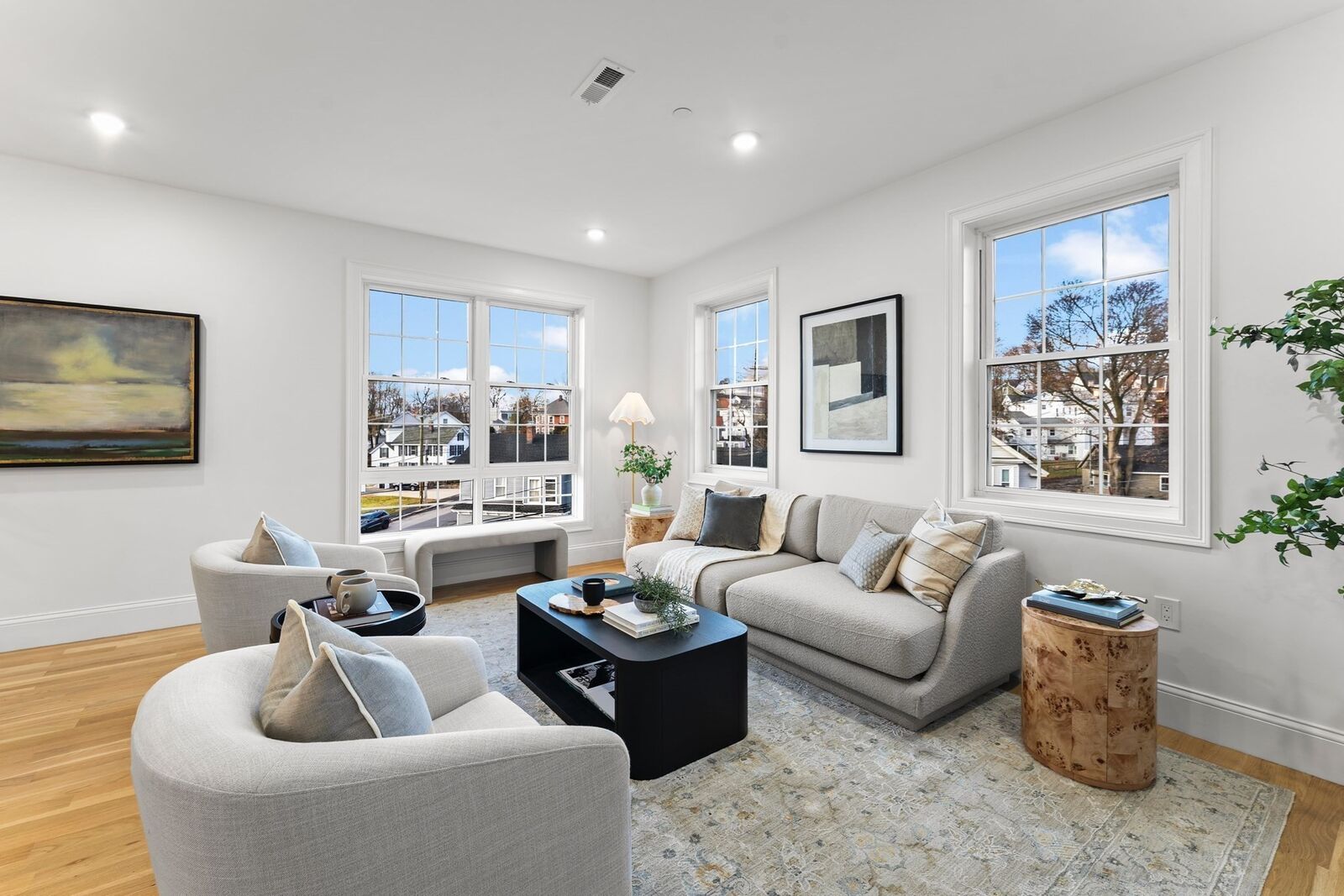 Property Photo:  272 Lincoln St 301  MA 01752 
