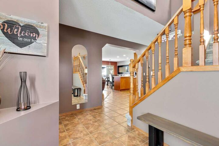 Property Photo:  26 Cranwell Manor SE  AB T3M 1G8 