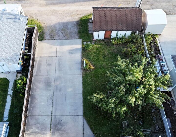 Property Photo:  4907 7 Avenue  AB T7E 1K8 