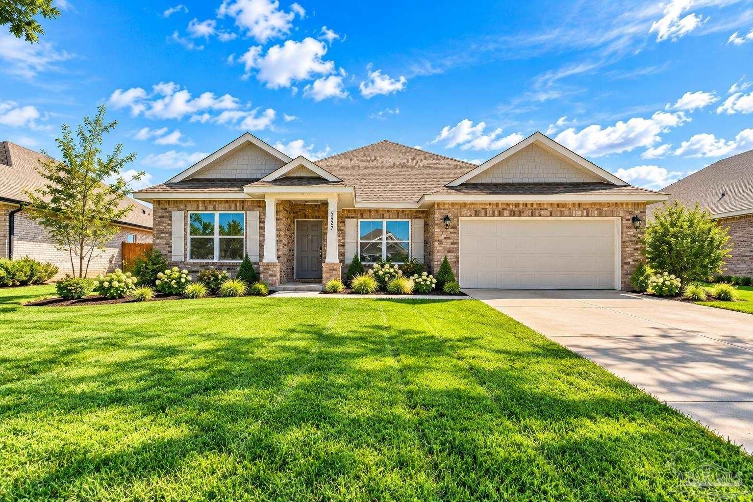 Property Photo:  5023 Vanerka Dr  FL 32563 