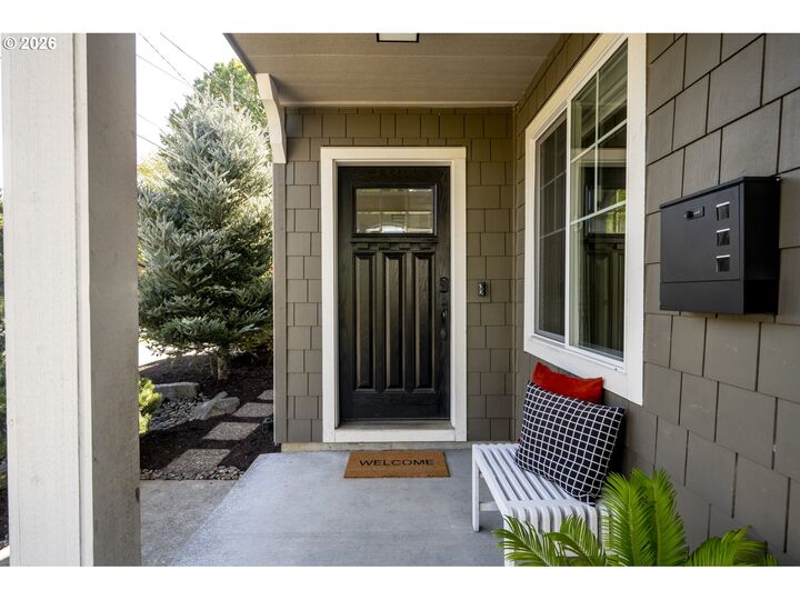 Property Photo: 3833 SE 33rd Ave OR 97202