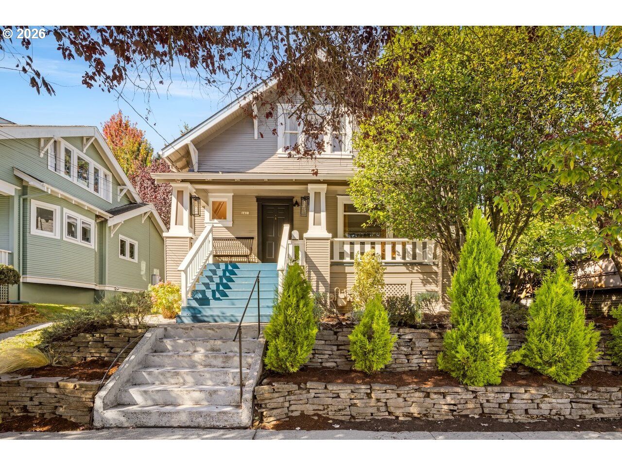 Property Photo:  2421 SE 48th Ave  OR 97206 