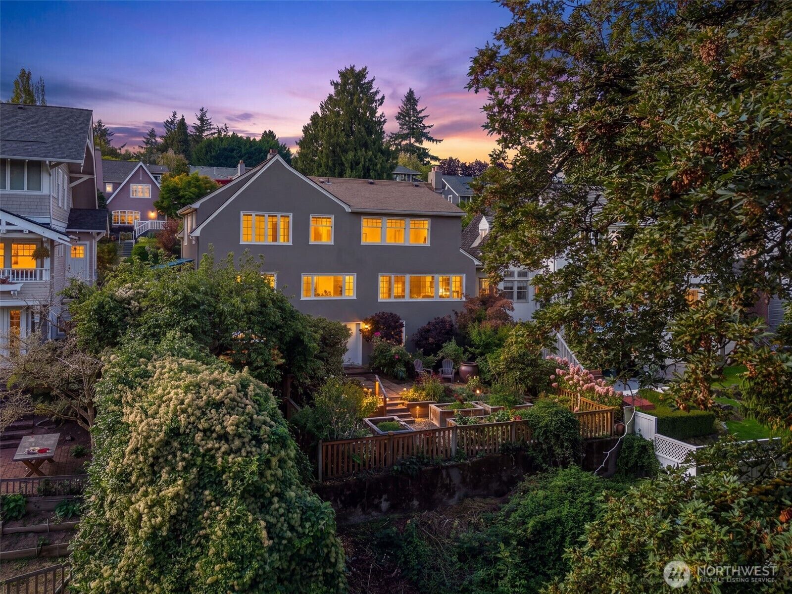 Property Photo:  2324  34th Avenue S  WA 98144 
