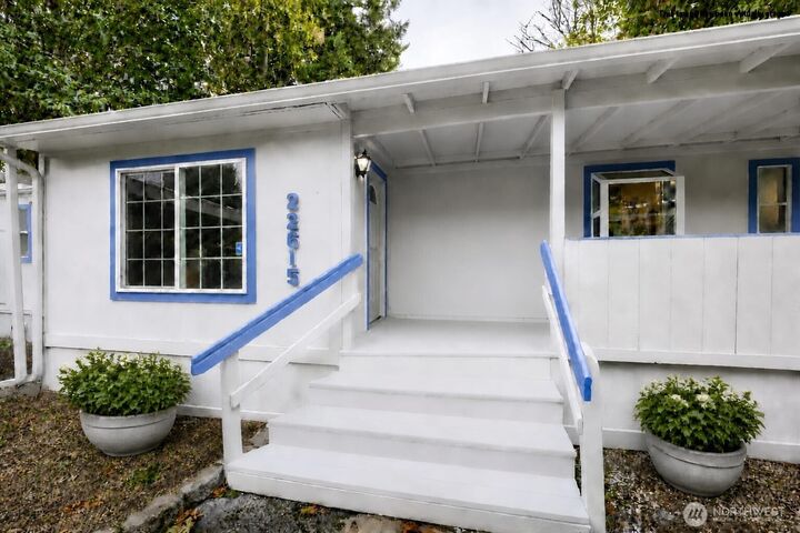 Property Photo:  22615  114th Avenue SE  WA 98031 