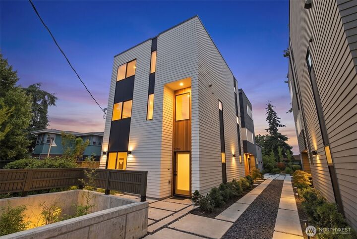Property Photo: 4405 S Holly Street WA 98118