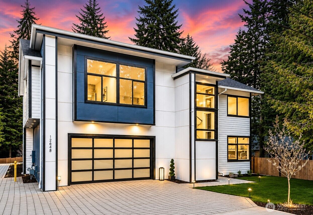 Property Photo: 12648 NE 80th Street WA 98033