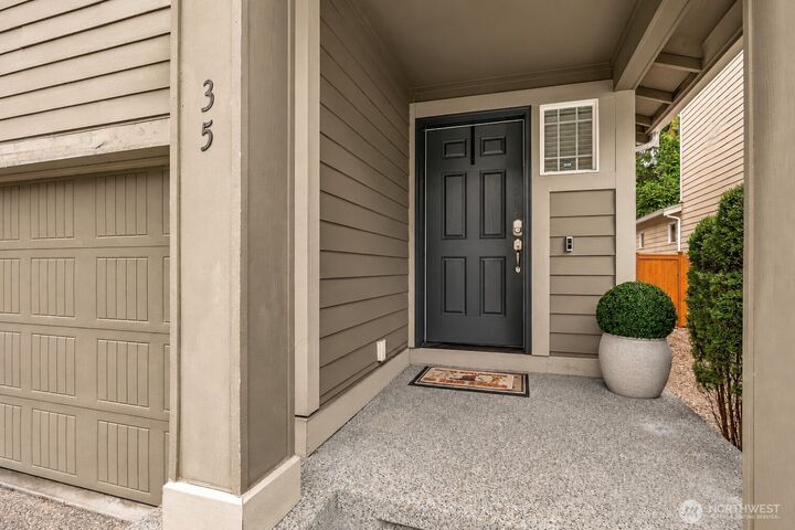 Property Photo:  2733  197th Lane SW B  WA 98036 