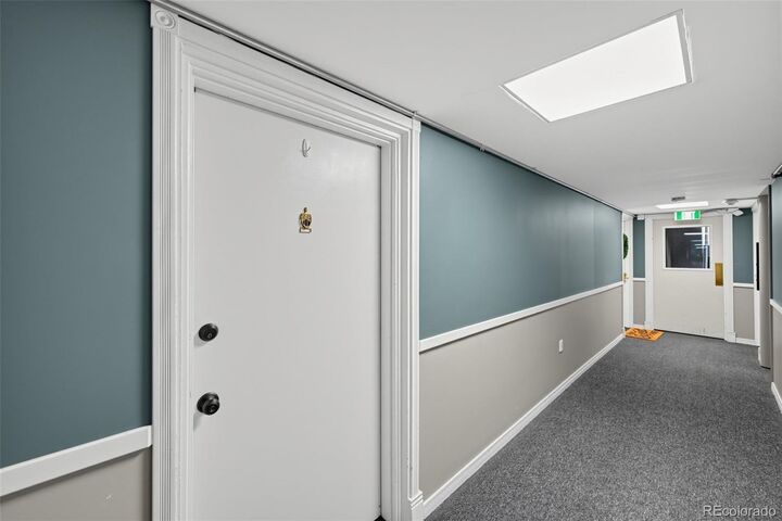 Property Photo:  925 E 8th Avenue 20  CO 80218 